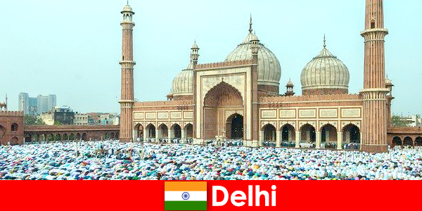 Delhi is a metropolis in the north of India with world-famous Muslim buildings