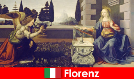 Tourists know the cultural importance of Florence for the visual arts