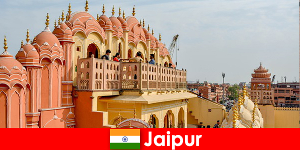 Impressive palaces and the latest fashion can be found by tourists in Jaipur of India