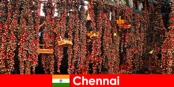 Sounds and native dances in the temple await strangers in Chennai India