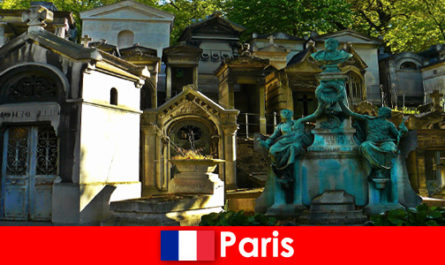 Europe trip for cemetery lovers with extraordinary tombs in France Paris