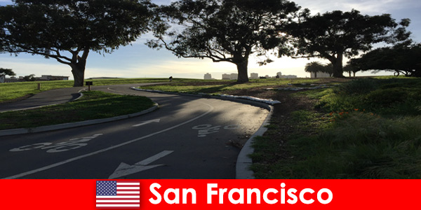 Exploration tour for foreigners by bike in San Francisco United States