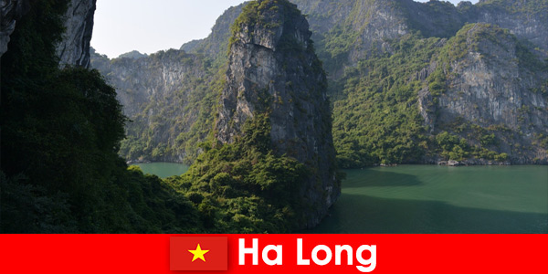 Exciting tours and caving for vacationers in Ha Long Vietnam