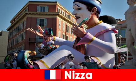 Trip for carnavalists with family to traditional carneval parade in Nice France