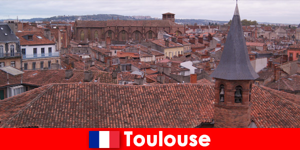 Experience charming sights in picture-perfect Toulouse France