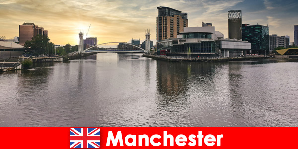 Useful money saving tips for visitors to Manchester England