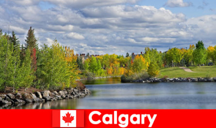 Calgary Canada offers bike tours and healthy food for sports-loving tourists