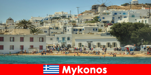 The white town of Mykonos is the dream destination of many foreigners in Greece