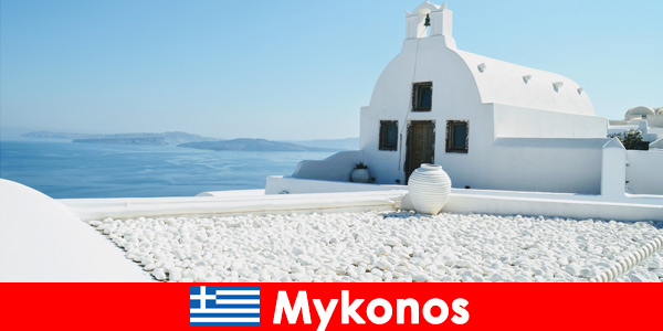 Honeymoon for married couples in Mykonos Greece with the best services